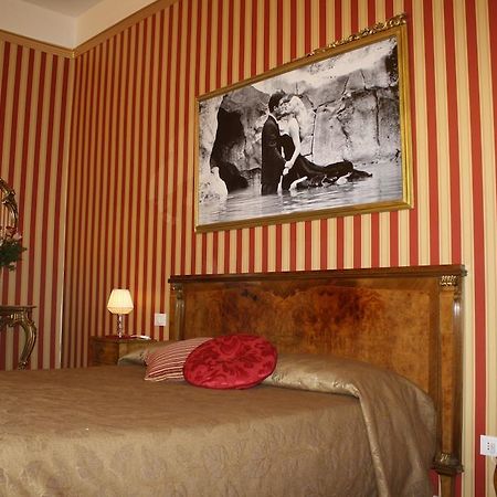Le Sorelle Lumiere Bed & Breakfast โรม ห้อง รูปภาพ